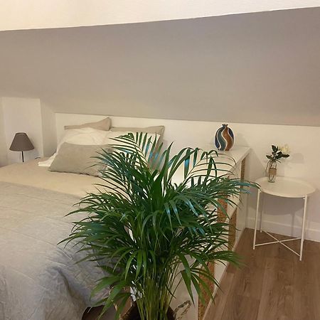 La Mansarde Lcd Pontoise Apartment Luaran gambar