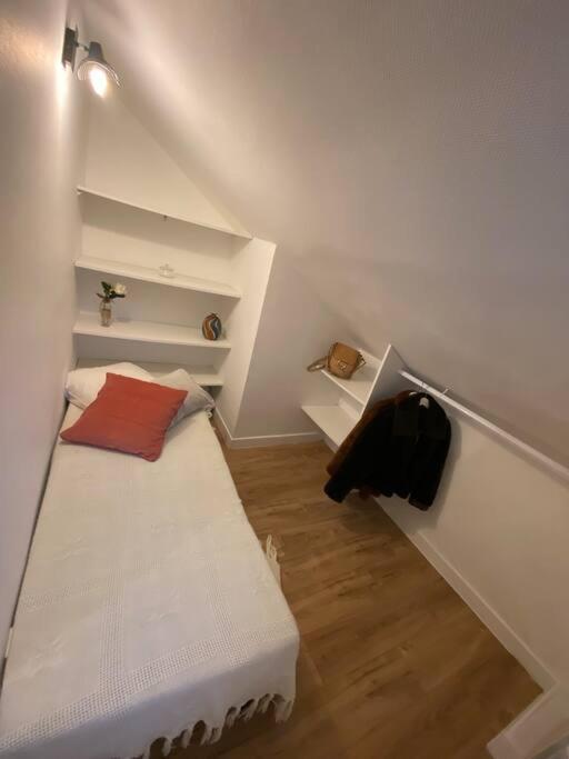 La Mansarde Lcd Pontoise Apartment Luaran gambar