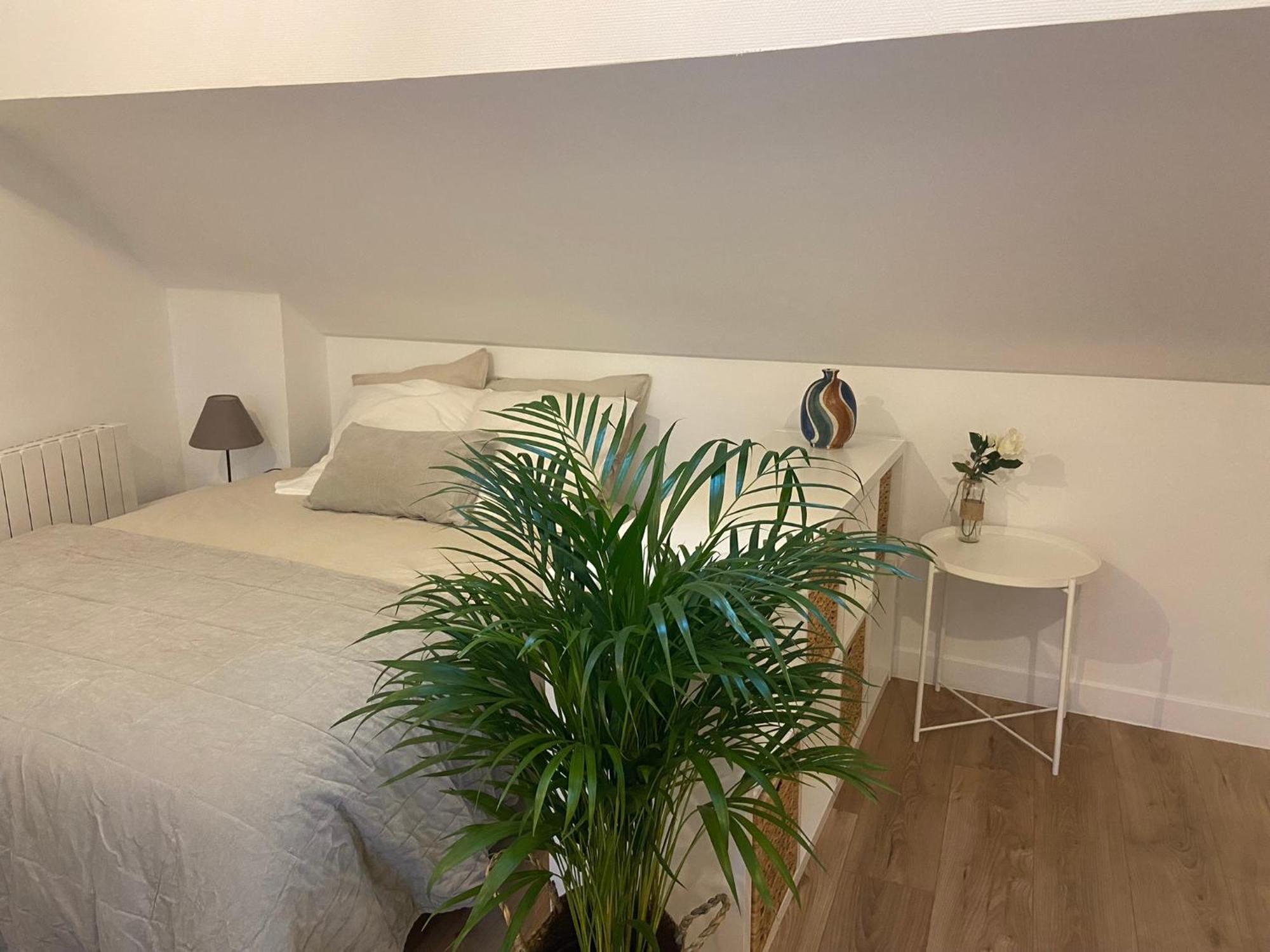 La Mansarde Lcd Pontoise Apartment Luaran gambar